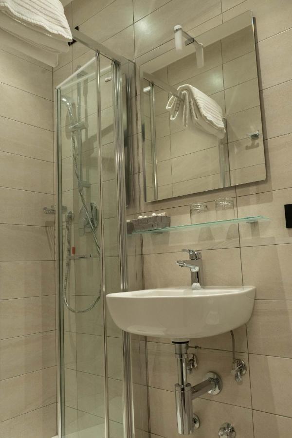 Hotel Graziella Arma di Taggia Luaran gambar